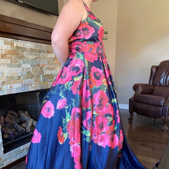 Jovani by David’s Bridal floral Ball gown - Picture 3 of 4